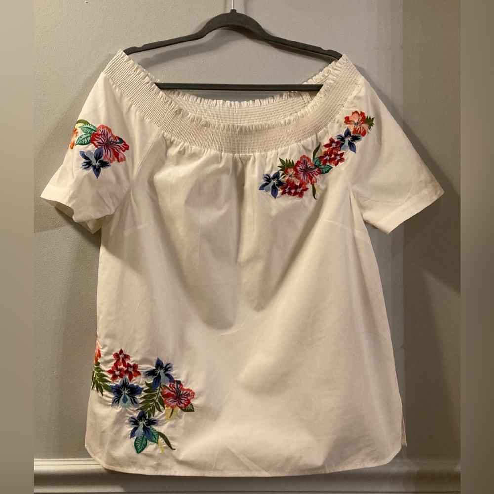 NWT Talbots Women's Embroidered Top